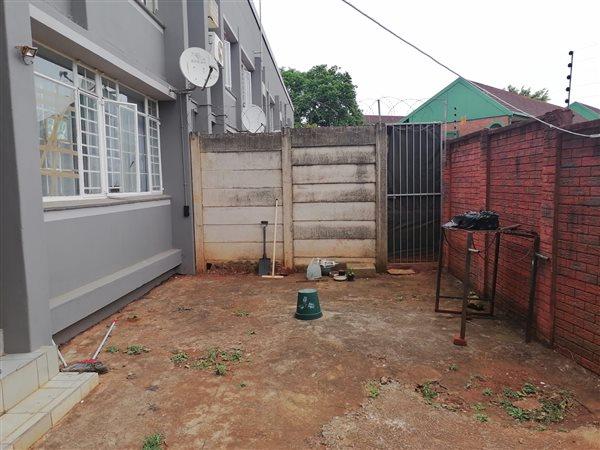 2 Bedroom Property for Sale in Fairview Western Cape